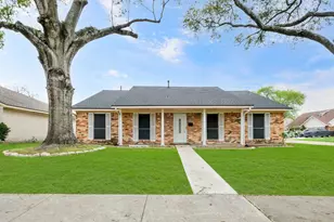 1905 Zapp Ln, Pasadena, TX 77502 - Photo 1
