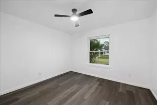 210 Weeping Oak Ln, Spring, TX 77388 - Photo 17