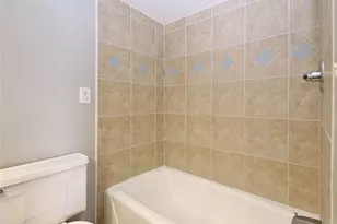 6433 Bayou Glen, Houston, TX 77057 - Photo 9