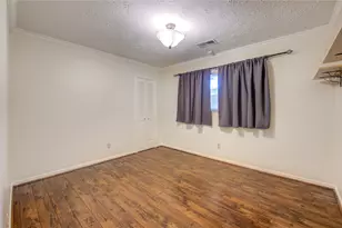 10922 Hillcroft Ave, Houston, TX 77096 - Photo 21