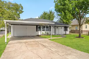 719 E 40th 1/2 St, Houston, TX 77022 - Photo 35