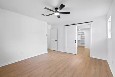 719 E 40th 1/2 Street, Houston, TX 77022 - Photo 21