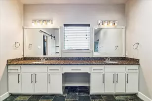 1902 Fletcher St, Houston, TX 77009 - Photo 23