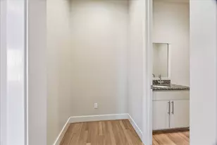 1902 Fletcher St, Houston, TX 77009 - Photo 19