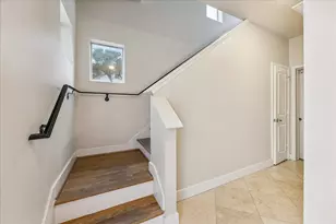 1902 Fletcher St, Houston, TX 77009 - Photo 7