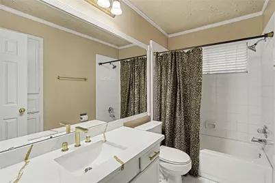 835 Maplewood Falls Court, Houston, TX 77062 - Photo 19