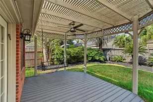 835 Maplewood Falls Ct, Houston, TX 77062 - Photo 27