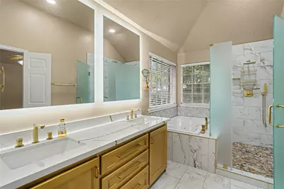835 Maplewood Falls Court, Houston, TX 77062 - Photo 23