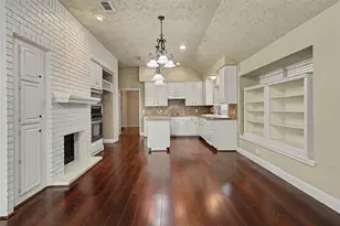 835 Maplewood Falls Ct, Houston, TX 77062 - Photo 11