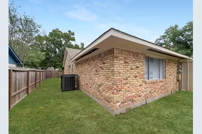 7323 Tall Pines Drive, Houston, TX 77088 - Photo 43