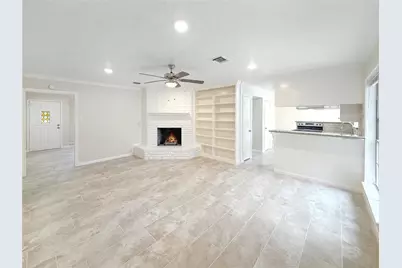 7323 Tall Pines Drive, Houston, TX 77088 - Photo 9