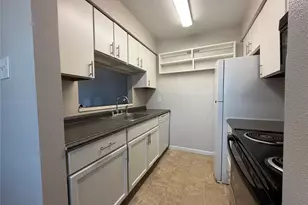 6723 Heards, Galveston, TX 77551 - Photo 5