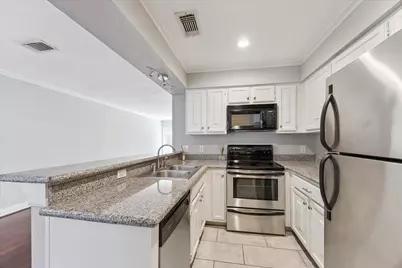 2501 Bering Drive #5, Houston, TX 77057 - Photo 5