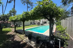 13811 Pebblebrook Dr, Houston, TX 77079 - Photo 29