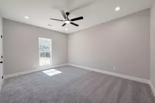 10118 County Road 302, Plantersville, TX 77363 - Photo 25