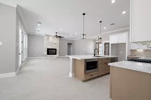 10118 County Road 302, Plantersville, TX 77363 - Photo 7