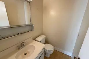 9011 Gaylord St, Hedwig Village, TX 77024 - Photo 11