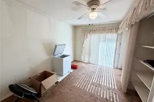 9011 Gaylord St, Hedwig Village, TX 77024 - Photo 9
