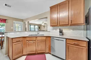 2114 Camdon Dr, Deer Park, TX 77536 - Photo 17