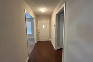 1805 King Arthur Ct, Pinehurst, TX 77630 - Photo 25