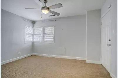 2228 Addison Road, Houston, TX 77030 - Photo 19