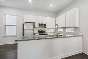 2718 Anita St, Houston, TX 77004 - Photo 3