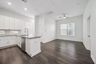 2718 Anita St, Houston, TX 77004 - Photo 9