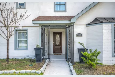 611 Montclair Boulevard, Sugar Land, TX 77478 - Photo 9