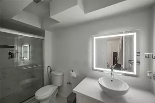 611 Montclair Blvd, Sugar Land, TX 77478 - Photo 45