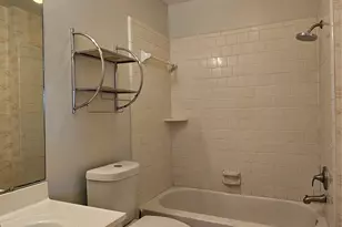 8435 Battleoak Dr, Houston, TX 77040 - Photo 11