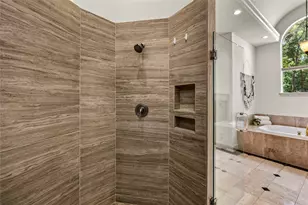 3 N Benton Woods Cir, The Woodlands, TX 77382 - Photo 27