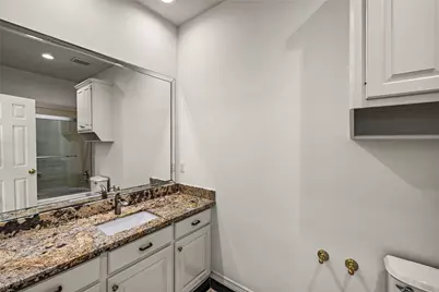 3 N Benton Woods Circle, The Woodlands, TX 77382 - Photo 37