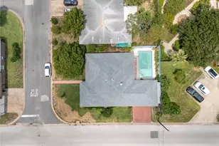 2824 E Palm Circle, Galveston, TX 77551 - Photo 27