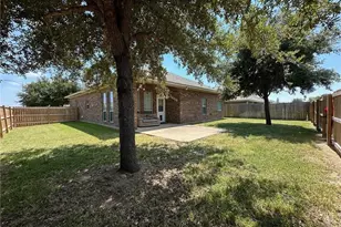 1027 Emerald Dove Ave, College Station, TX 77845 - Photo 13