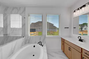 16606 Gaines Gln Ln, Montgomery, TX 77316 - Photo 5