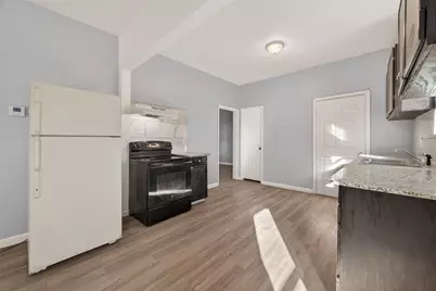 8211 Parnell Street, Houston, TX 77051 - Photo 15