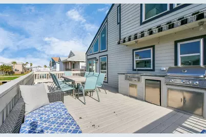 22108 Zapata, Galveston, TX 77554 - Photo 39