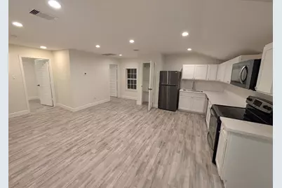 7212 Corpus Christi Street #B, Houston, TX 77020 - Photo 5