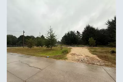 13 County Road 3410, Cleveland, TX 77327 - Photo 1