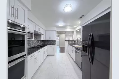 14682 Perthshire Road #A, Houston, TX 77079 - Photo 7