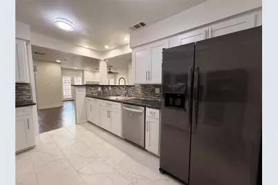 14682 Perthshire Road #A, Houston, TX 77079 - Photo 11