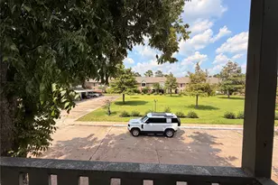 14682 Perthshire Rd, Houston, TX 77079 - Photo 33
