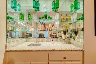 2113 Waugh Dr, Houston, TX 77006 - Photo 9