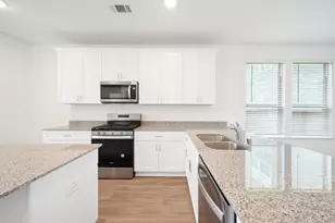 17202 Boulder Bch Dr, Crosby, TX 77532 - Photo 3