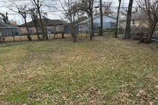 8734 Josie St, Houston, TX 77029 - Photo 13