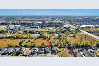 220 Magnolia Laurel Drive, Alvin, TX 77511 - Photo 3