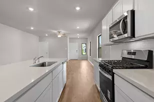 2790 Holly Laurel Dr, Alvin, TX 77511 - Photo 5