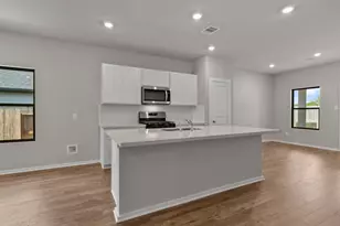 2790 Holly Laurel Dr, Alvin, TX 77511 - Photo 3