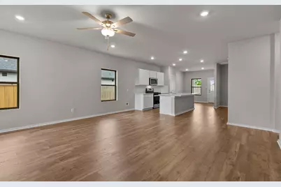 2790 Holly Laurel Drive, Alvin, TX 77511 - Photo 9