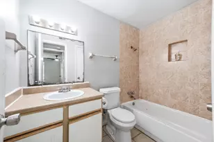 9616 Long Point Rd, Houston, TX 77055 - Photo 3